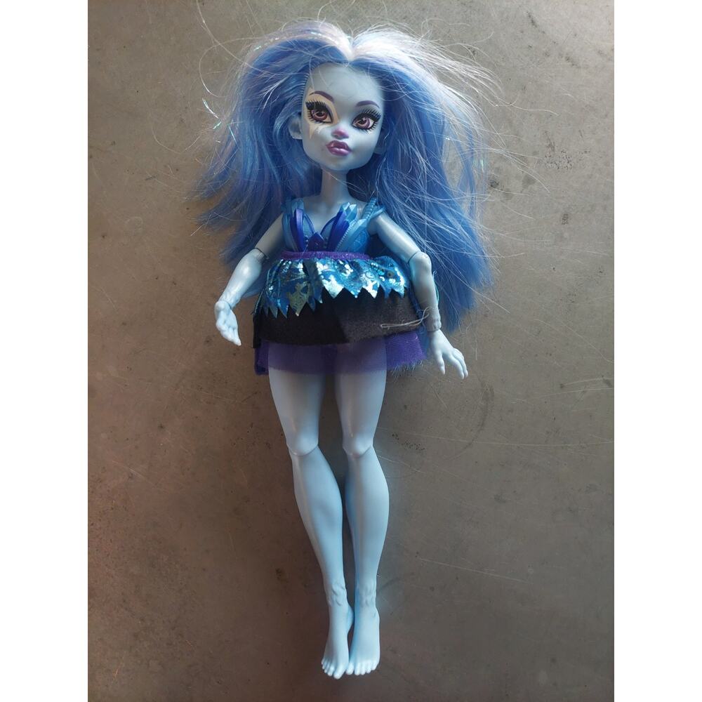Monster High Skulltimate Secrets Mysteries Abbey Bominable Fashion Doll
